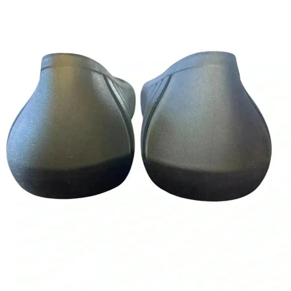 Women’s Crocs Black Adrianna II Flats Size 6 - Picture 4 of 9